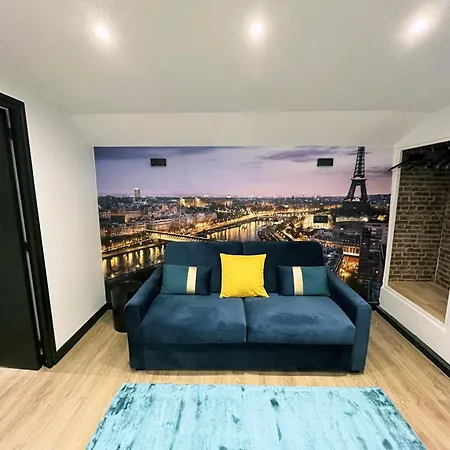 Urban Flat 175 - Loft St Denis-2
